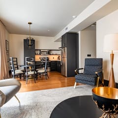 404 PENTHOUSE