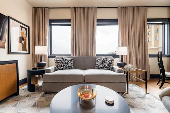 501 PENTHOUSE - Image 2